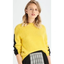 Puszysty sweter - Żółty. Swetry marki Sinsay. W wyprzedaży za 39.99 zł.