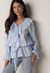 Niebieska Bawełniana Bluzka w Romantycznym Stylu z Falbankami i Wiązaniem Cezarina. Niebieskie bluzki Born2be, l, bez wzorów, z bawełny, biznesowe, bez kołnierzyka, bez ramiączek. Za 169.99 zł.