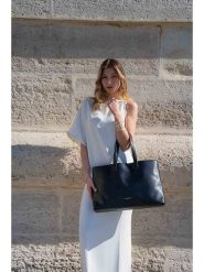 Maison héritage PARIS Skórzany shopper bag "Gianni" w kolorze czarnym - 48 x 30 x 11 cm rozmiar: onesize. Czarne shopper bag maison héritage PARIS, bez wzorów, z materiału, na ramię, bez dodatków. Za 384.71 zł.