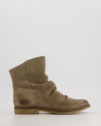 BOTKI Z MARSZCZONĄ CHOLEWKĄ 8114 MARV L GREY. Szare botki Venezia, bez wzorów, ze skóry, bez obcasa, bez zapięcia. Za 549.00 zł.