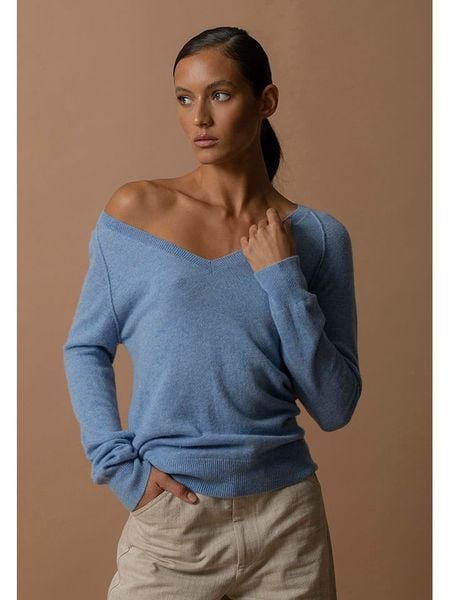 Perfect Cashmere Kaszmirowy sweter "Penelope" w kolorze błękitnym rozmiar: XXL. Niebieskie swetry Perfect Cashmere, xxl, bez wzorów, z kaszmiru, bez ramiączek. Za 372.47 zł.