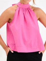 Bluzka z dekoltem halter - różowy. Czerwone bluzki Sinsay, l, bez wzorów, bez kołnierzyka, bez ramiączek. Za 39.99 zł.