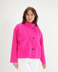 Krótka różowa kurtka. Czerwone kurtki Unisono, l, bez wzorów, z dzianiny, bez kaptura. Za 339.00 zł.