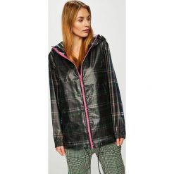 Pepe Jeans - Kurtka przeciwdeszczowa. Kurtki marki KALENJI. Za 439.90 zł.