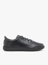 Czarne sportowe półbuty ze skóry licowej. Czarne buty sportowe lifestyle Ryłko, bez wzorów, ze skóry, eleganckie, z okrągłym noskiem, bez zapięcia. Za 449.99 zł.