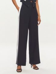Maryley Spodnie materiałowe 24EB583/04BL Granatowy Relaxed Fit. Niebieskie spodnie materiałowe Maryley, bez wzorów, z materiału. Za 199.99 zł.