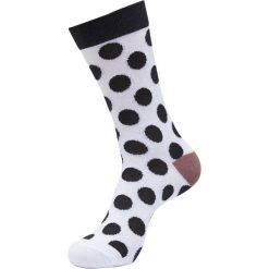 Skarpetki Urban Classics Basic Polka Dot. Białe skarpetki Urban Classics, bez wzorów, z bawełny. Za 102.00 zł.