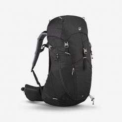 Plecak turystyczny Quechua MH500 38 l. Czarne plecaki QUECHUA, bez wzorów, bez dodatków. Za 299.99 zł.