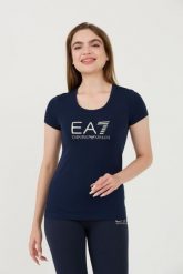 EA7 Granatowy t-shirt ze srebrnym logo. Niebieskie t-shirty EA7 Emporio Armani, xs, bez wzorów, bez kołnierzyka, bez ramiączek. W wyprzedaży za 159.99 zł.