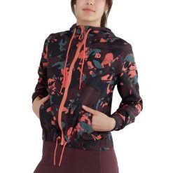 Damska wiatrówka Fundango Breeze Windbreaker. Kurtki przejściowe sportowe FUNDANGO, xs, bez wzorów, z softshellu, bez kaptura, trekkingowe. W wyprzedaży za 281.33 zł.