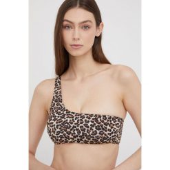 Only biustonosz kąpielowy Tassy kolor czarny lekko usztywniona miseczka. Czarne bikini ONLY, bez wzorów, z dzianiny. W wyprzedaży za 79.99 zł.