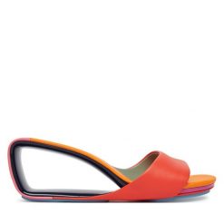 Klapki United Nude. Klapki United Nude, bez wzorów, bez obcasa, bez zapięcia. Za 1,259.00 zł.