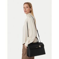 Torebka MICHAEL Michael Kors. Czarne torebki klasyczne MICHAEL Michael Kors, bez wzorów, klasyczne, bez dodatków. Za 1,329.00 zł.