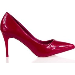Lakierowane szpilki (38). Czerwone szpilki Comer Collection, bez wzorów, z lakierowanej skóry, bez obcasa, na szpilce, bez zapięcia. Za 79.00 zł.