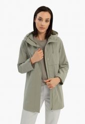 Oliwkowy płaszcz damski J-WALERIA. Zielone płaszcze Volcano, na wiosnę, uniwersalny, bez wzorów, z materiału, wizytowe, z kapturem. Za 349.99 zł.