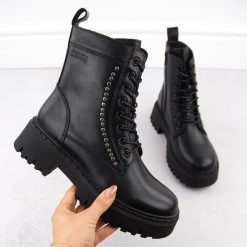Skórzane workery damskie ocieplane botki z nitami czarne Big Star OO274A255. Czarne botki BIG STAR, bez wzorów, ze skóry, eleganckie, bez obcasa, bez zapięcia. Za 144.00 zł.