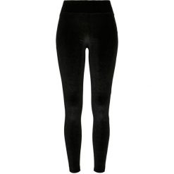Damskie legginsy z wysoką talią Urban Classics velvet. Czarne legginsy Urban Classics, bez wzorów. Za 137.00 zł.