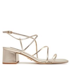 Sandały Steve Madden. Żółte sandały Steve Madden, bez wzorów, bez obcasa, na słupku, bez zapięcia. Za 309.99 zł.