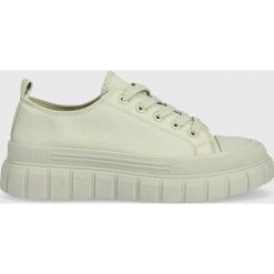 Answear Lab tenisówki damskie kolor zielony. Zielone trampki Answear Lab, bez wzorów, z gumy, bez zapięcia. W wyprzedaży za 144.99 zł.