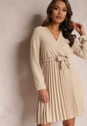 Beżowa Sukienka Plisowana z Materiałowym Paskiem Jaresa. Brązowe sukienki Renee, na imprezę, m, bez wzorów, z materiału, eleganckie, bez kołnierzyka, bez ramiączek, mini. W wyprzedaży za 75.99 zł.