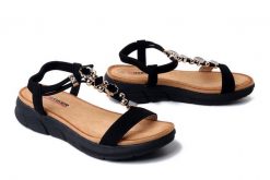 Artiker Relaks 58C0007 Czarny, sandały damskie. Czarne sandały Artiker Relaks, bez wzorów, bez obcasa, na koturnie, bez zapięcia. Za 164.90 zł.
