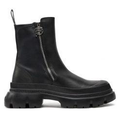 Botki KARL LAGERFELD. Czarne botki KARL LAGERFELD, bez wzorów, bez obcasa, na płaskiej podeszwie, bez zapięcia. Za 499.99 zł.