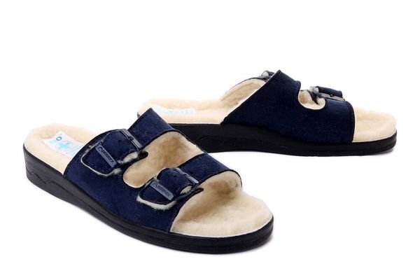 ADANEX 28242 FUSSBET FBK45NN granatowy, klapki damskie. Niebieskie klapki Adanex, bez wzorów, bez obcasa, bez zapięcia. Za 74.39 zł.