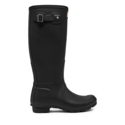 Kalosze Hunter. Czarne kalosze Hunter, bez wzorów, bez zapięcia. Za 429.99 zł.