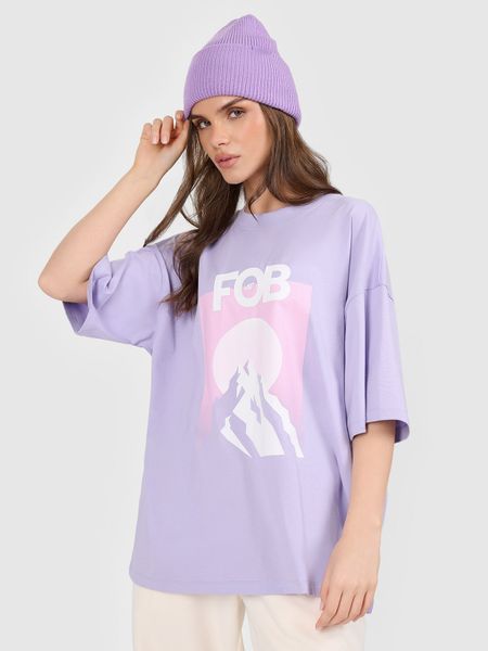 4F T-shirt loose z nadrukiem damski - fioletowy XS. Fioletowe t-shirty sportowe 4f, s, bez wzorów, z materiału, bez ramiączek, snowboardowy. Za 79.99 zł.