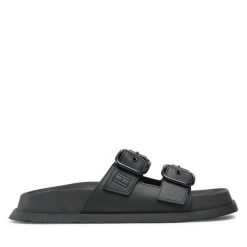 Klapki Tommy Jeans. Czarne klapki Tommy Jeans, bez wzorów, z jeansu, bez obcasa, bez zapięcia. Za 249.99 zł.