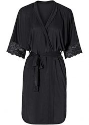 Satynowe kimono z koronką. Czarne szlafroki damskie bonprix, z aplikacjami, z koronki, bez ramiączek. Za 109.99 zł.