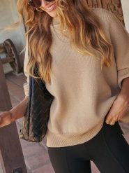 Milan Kiss Sweter w kolorze beżowym rozmiar: M. Brązowe swetry Milan Kiss, m, bez wzorów, bez ramiączek. Za 187.07 zł.