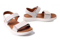 GEOX D XAND 2SE D45PAE 04304 C5322 lt sand, sandały damskie. Brązowe sandały Geox, bez wzorów, bez obcasa, bez zapięcia. Za 337.94 zł.