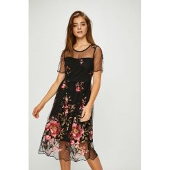 Vila - Sukienka Viperno. Sukienki marki Vila. W wyprzedaży za 179.90 zł.