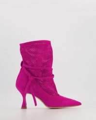 AŻUROWE BOTKI 8777CL CAM FUXIA. Botki Venezia, w ażurowe wzory, ze skóry, bez obcasa, bez zapięcia. Za 569.00 zł.