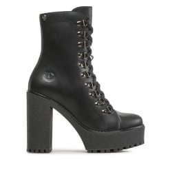 Botki Altercore. Czarne botki Altercore, bez wzorów, bez obcasa, na słupku, bez zapięcia. Za 369.99 zł.