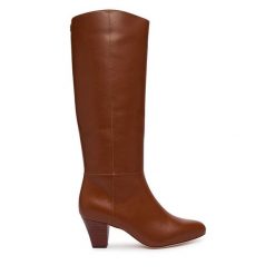 Kozaki LAUREN RALPH LAUREN. Brązowe kozaki Lauren Ralph Lauren, bez wzorów, bez obcasa, na słupku, bez zapięcia. Za 1,499.00 zł.