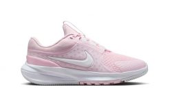 Buty sportowe biegowe Nike Star Runner. Czerwone buty do biegania Nike, bez wzorów, z materiału, bez zapięcia, do biegania. Za 200.99 zł.