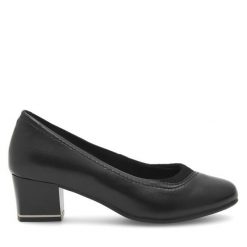 Czółenka Go Soft. Czarne czółenka GO SOFT, bez wzorów, bez obcasa, bez zapięcia. Za 199.99 zł.