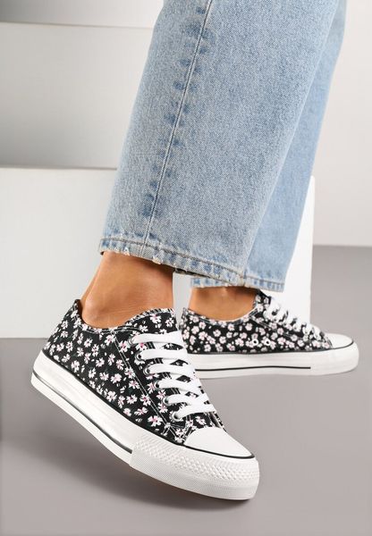 Czarne Casualowe Trampki w Kwiatki Foleriella. Czarne buty sportowe lifestyle Renee, bez wzorów, z jeansu, bez zapięcia, trekkingowe. Za 44.99 zł.
