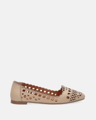 BEŻOWE BALERINY Z AŻUROWĄ CHOLEWKĄ 2923000 BEIGE. Brązowe baleriny Venezia, w ażurowe wzory, ze skóry, bez obcasa, bez zapięcia. Za 279.00 zł.