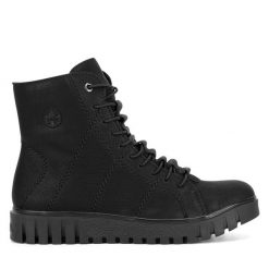 Botki Rieker. Czarne botki Rieker, bez wzorów, bez obcasa, na płaskiej podeszwie, bez zapięcia. Za 303.99 zł.