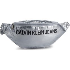 Saszetka nerka CALVIN KLEIN JEANS - Wet Tyvec Streetpack K60K605527 081. Nerki i saszetki Calvin Klein Jeans. Za 229.00 zł.