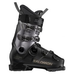 Buty Salomon Supra Boa 120 GW Black 2026. Czarne buty treningowe Salomon, bez wzorów, z materiału, bez zapięcia, narciarskie. Za 2,406.65 zł.