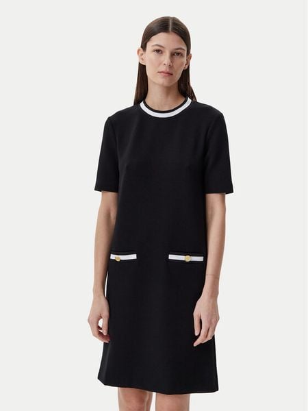 KARL LAGERFELD Sukienka codzienna A1W13041 Czarny Regular Fit. Czarne sukienki KARL LAGERFELD, na co dzień, xs, bez wzorów, z syntetyku, bez kołnierzyka, bez ramiączek, proste. Za 449.99 zł.