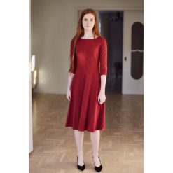 Sukienka Galatea bordowa 32 bordo. Sukienki marki Marie Zélie. W wyprzedaży za 312.90 zł.