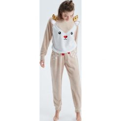 Dwuczęściowa piżama renifer - Beżowy. Piżamy marki Cropp. W wyprzedaży za 49.99 zł.