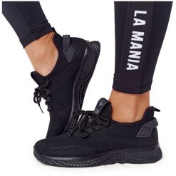 Damskie Sportowe Buty Slip-On Czarne. Czarne buty treningowe bez wzorów, z materiału, bez zapięcia. Za 139.01 zł.