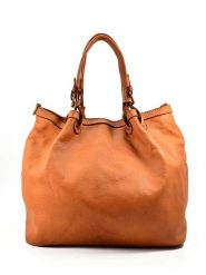 Amara Skórzany shopper bag "Quattro" w kolorze jasnobrązowym - 42 x 33 x 17 cm rozmiar: onesize. Brązowe shopper bag Amara, bez wzorów, z materiału, bez dodatków. Za 484.45 zł.