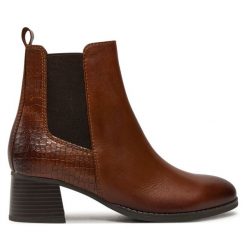 Botki Marco Tozzi. Brązowe botki Marco Tozzi, bez wzorów, bez obcasa, na słupku, bez zapięcia. Za 399.99 zł.